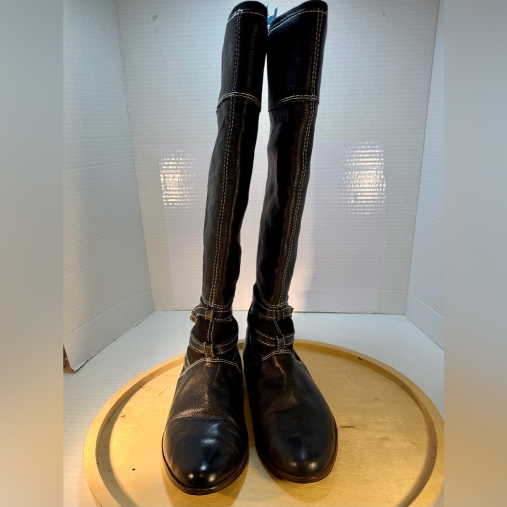 Black Leather Vertan Flat Knee High Boots Size 8.5